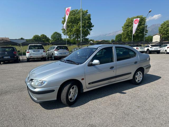 RENAULT Megane Mégane 1.6 cat RT VENDE PRIVATO