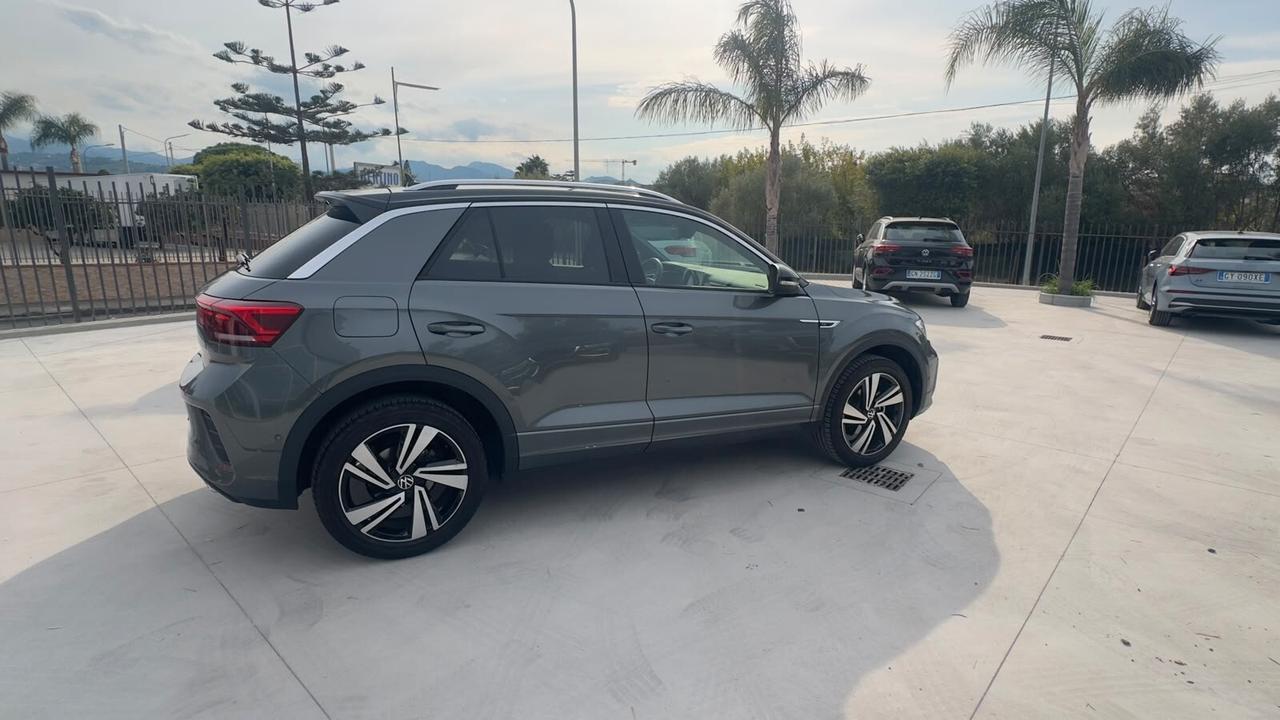 Volkswagen T-Roc 1.5 TSI ACT R-Line TUA DA 291€ ANTICIPO 0