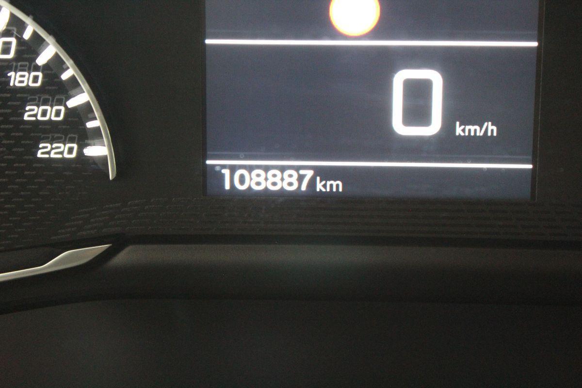 PEUGEOT - 208 - BlueHDi 100 S&S 5p. Active