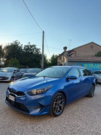 Kia Ceed 1.6 CRDi 136 CV MHEV DCT SW Business
