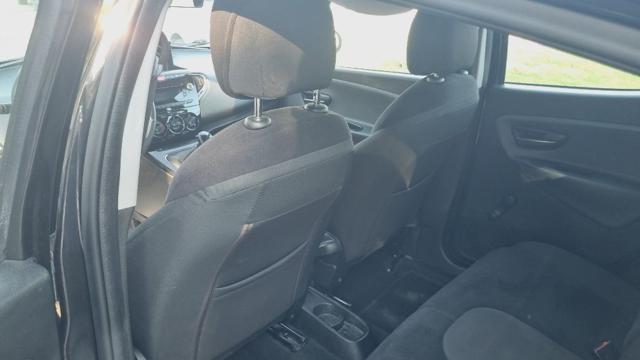 LANCIA Ypsilon 1.2 69 CV 5 porte Silver