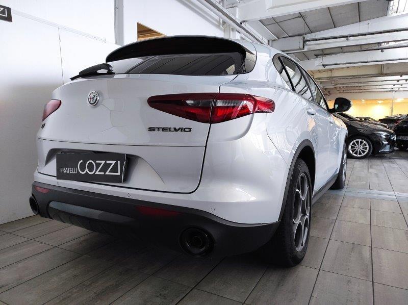 ALFA ROMEO Stelvio - Stelvio 2.2 Turbodiesel 190 CV AT8 Q4 Sprint