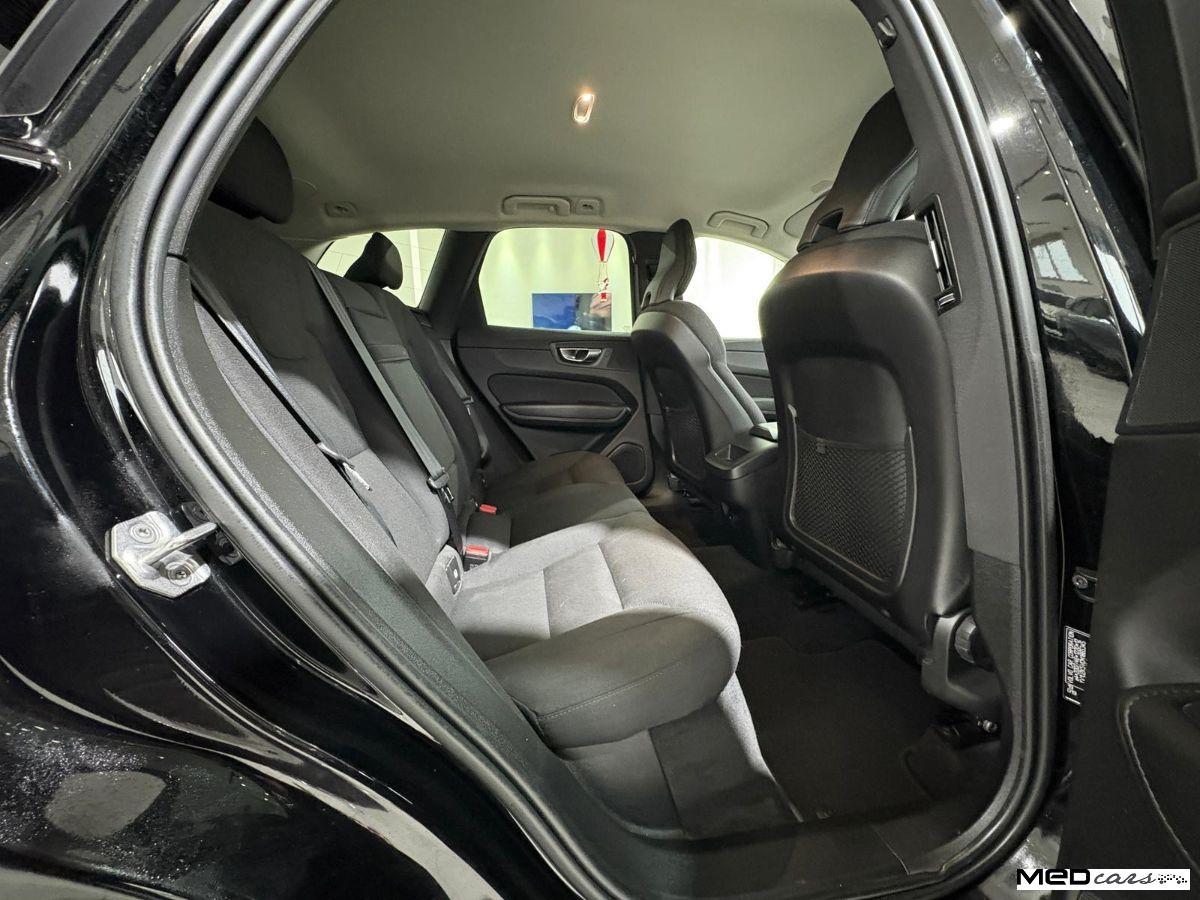 VOLVO - XC60 - B4 AWD Geartronic Momentum