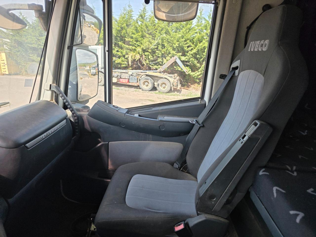 IVECO Stralis AS440S50T/P – 500 CV – Cambio manuale – solo circa 375.000 km