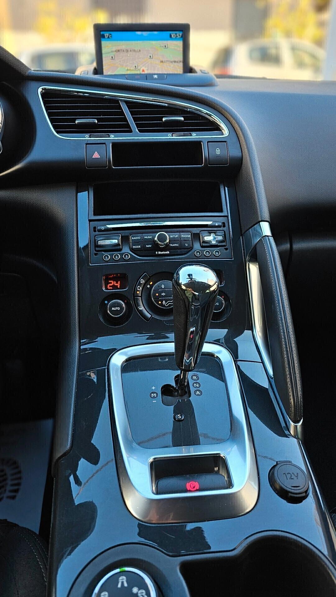 Peugeot 3008 1.6 HDi 115CV ETG6 Allure