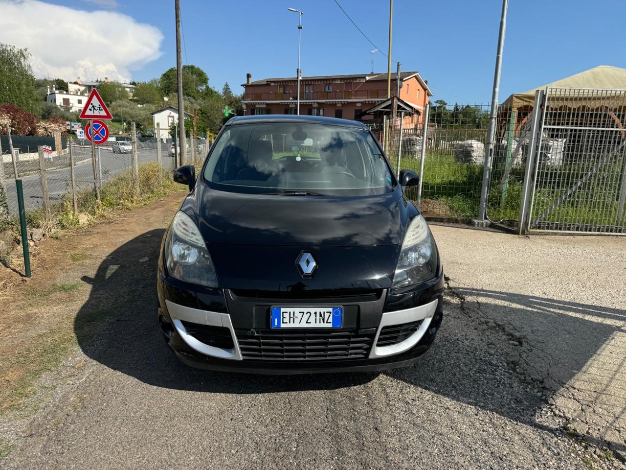 Renault Scenic X-Mod 1.5 dCi 110CV Luxe NEOPATENTATI