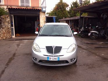 Lancia Ypsilon 1.2 Oro 08