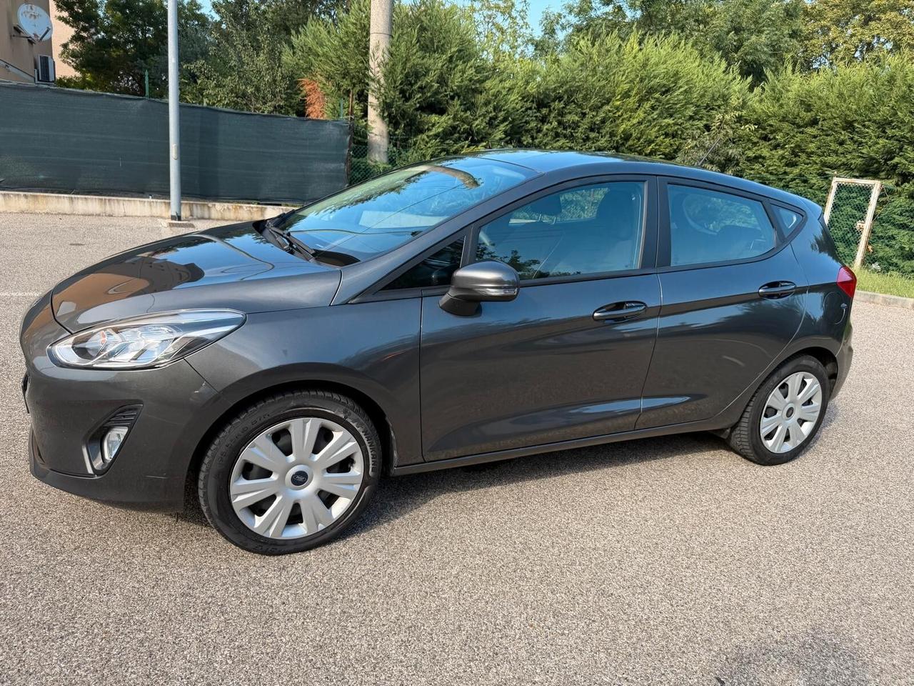 Ford Fiesta 1.1 - NEOPATENTATI - 12 MESI DI GARANZIA -