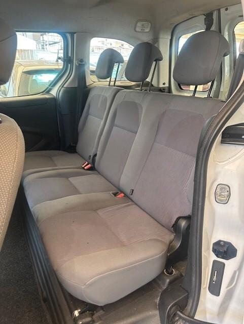 PEUGEOT PARTNER 5 POSTI 1,6 DIESEL
