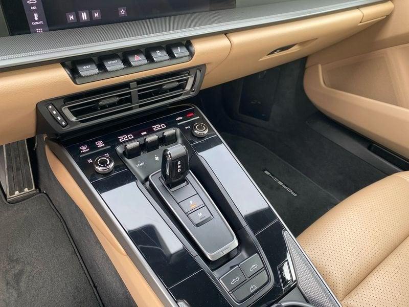 Porsche 911 Cabrio 3.0 Carrera auto