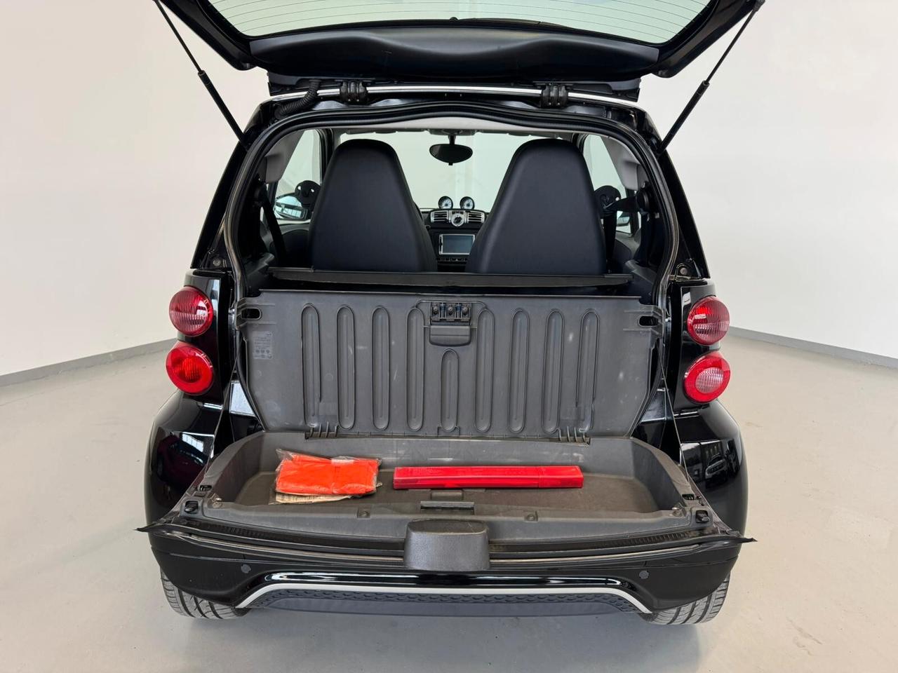 Smart ForTwo 1000 52 kW MHD coupé passion