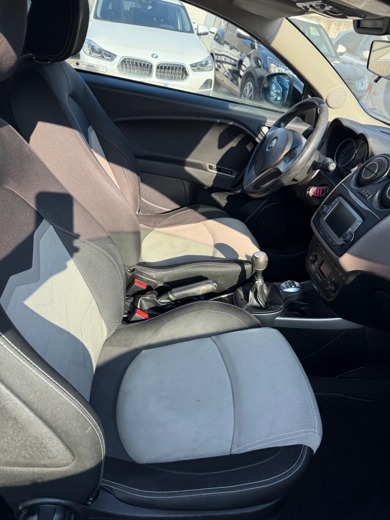 Alfa Romeo MiTo 1.3 JTDm 85 CV S&S Distinctive