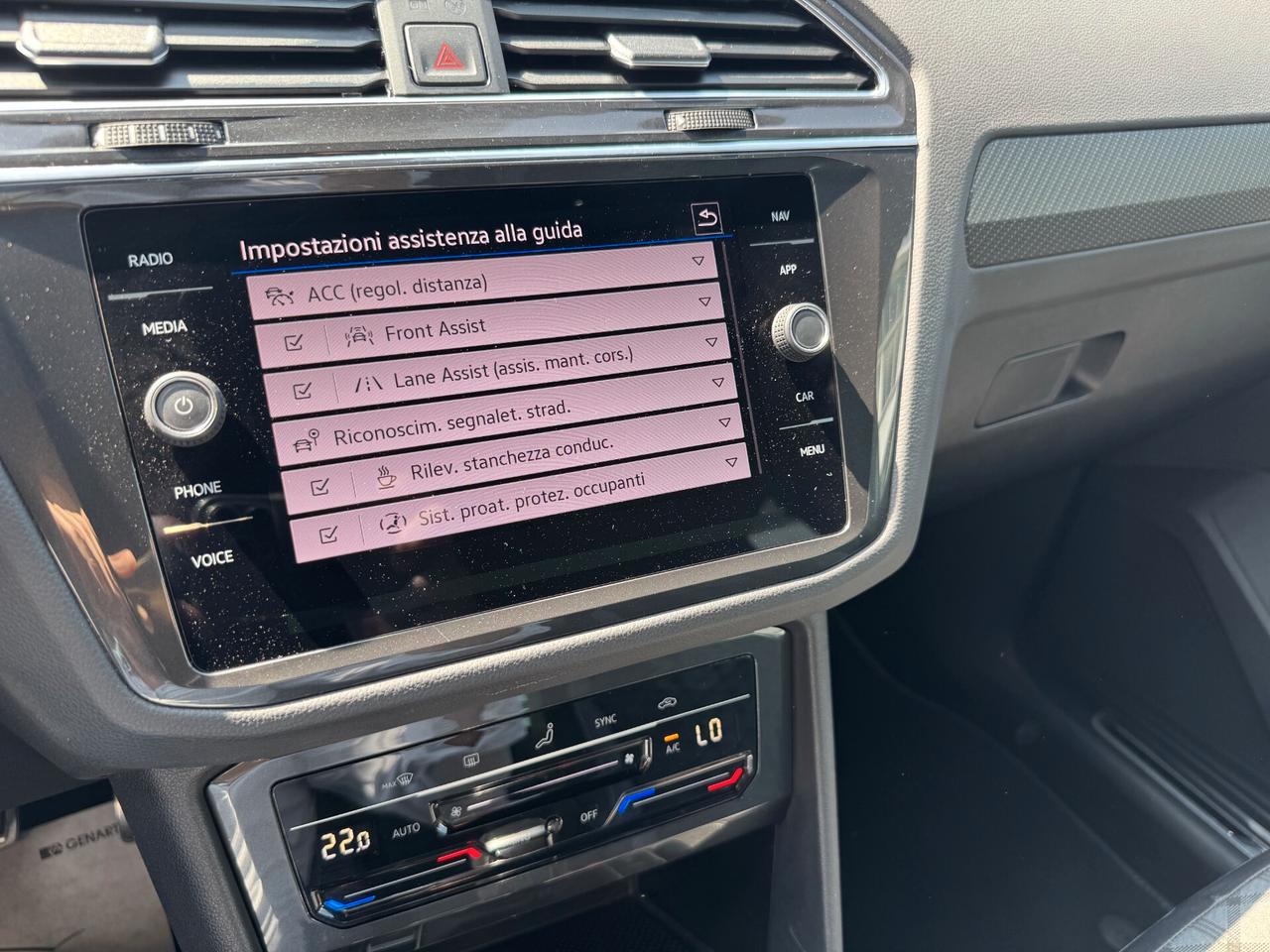 Volkswagen Tiguan 2.0 tdi R-Line 150cv DSG / NO VINCOLI