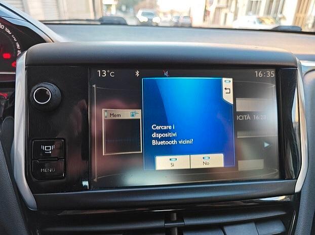 PEUGEOT 208 1.4 HDi 68 CV 5 porte - 2014