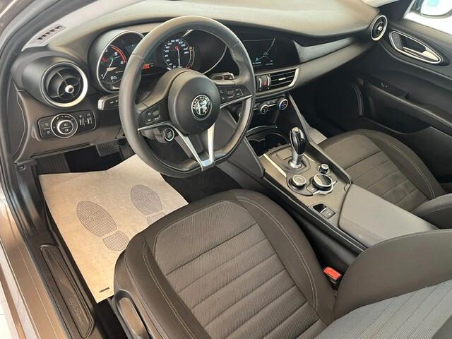 Alfa Romeo Giulia 2.2 t Business 150cv auto