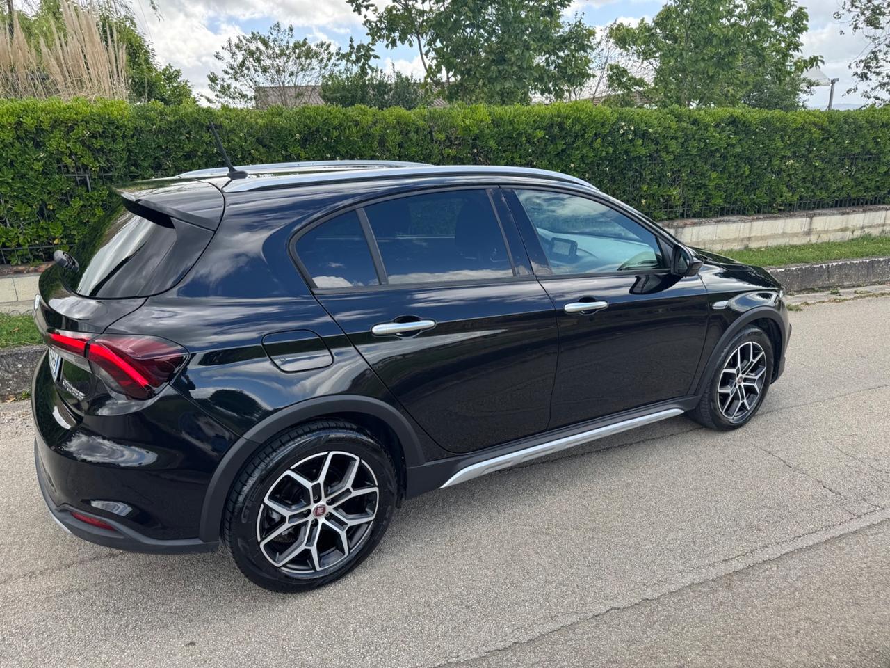 Fiat Tipo 1.6 Mjt S&S 5 porte Cross