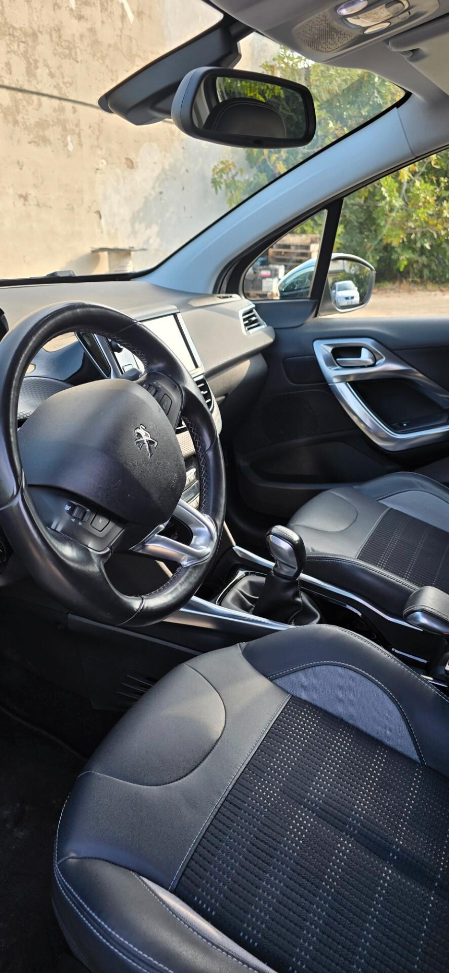 Peugeot 2008 1.6 VTi 120CV Allure