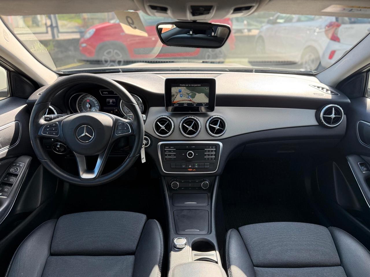 Mercedes-benz GLA 180 d Automatic Business