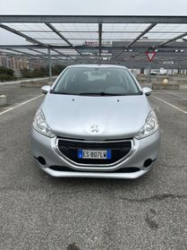 Peugeot 208 1.4 HDi 68 CV 5 porte Allure