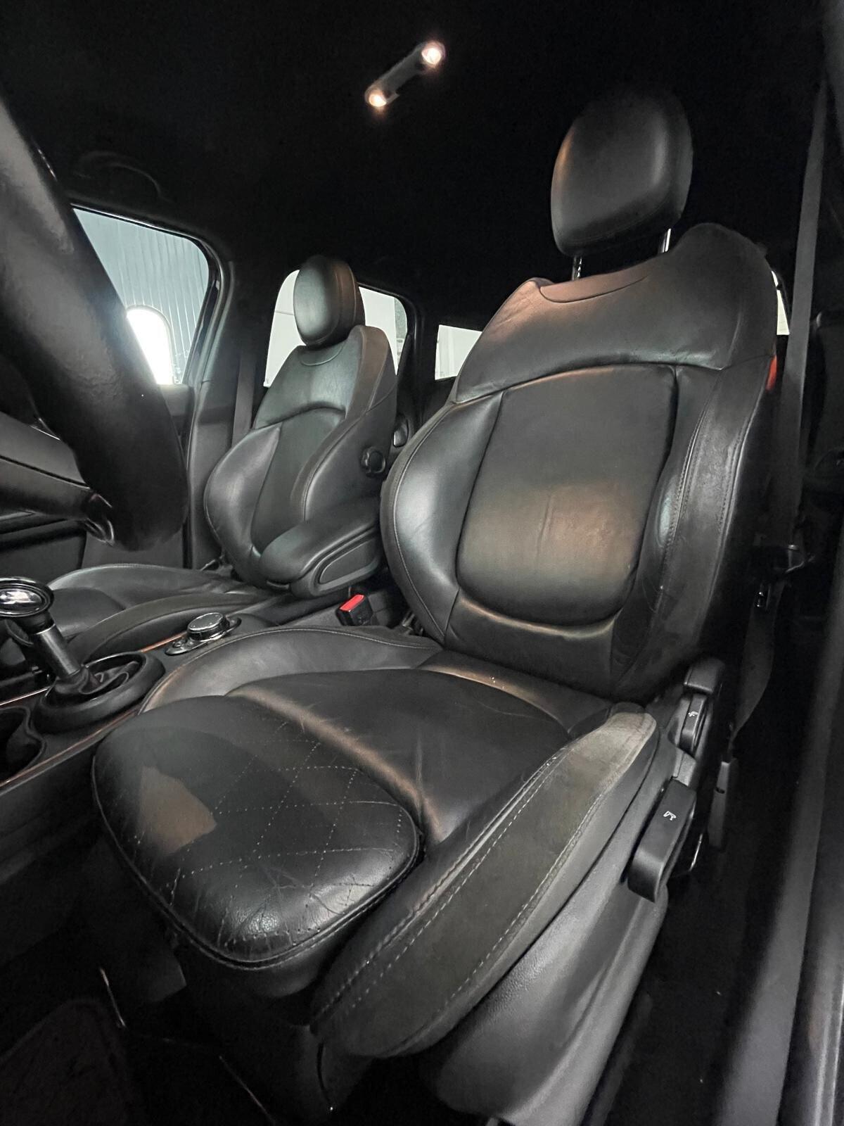 Mini Countryman John Cooper Works 231CV ALL4 pro