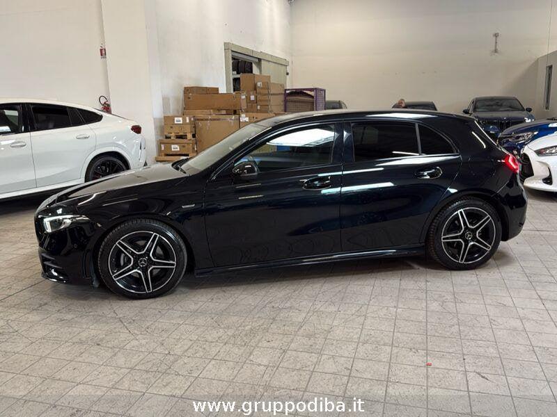 Mercedes-Benz Classe A - W177 2018 Diesel A 180 d Premium Night edition auto