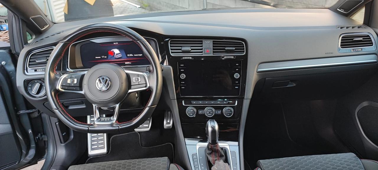 Volkswagen Golf GTI Performance 2.0 245 CV TSI DSG 5p.