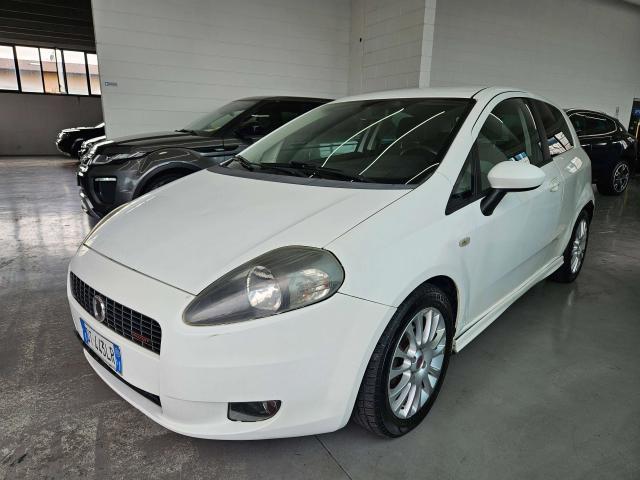 Fiat Grande Punto Grande Punto 3p 1.3 mjt 16v Active 75cv NEOPATENTATI