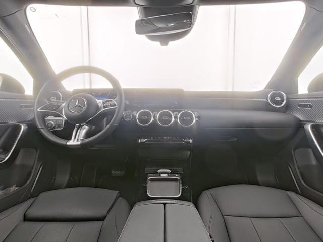 MERCEDES-BENZ A 180 Automatic Progressive Advanced