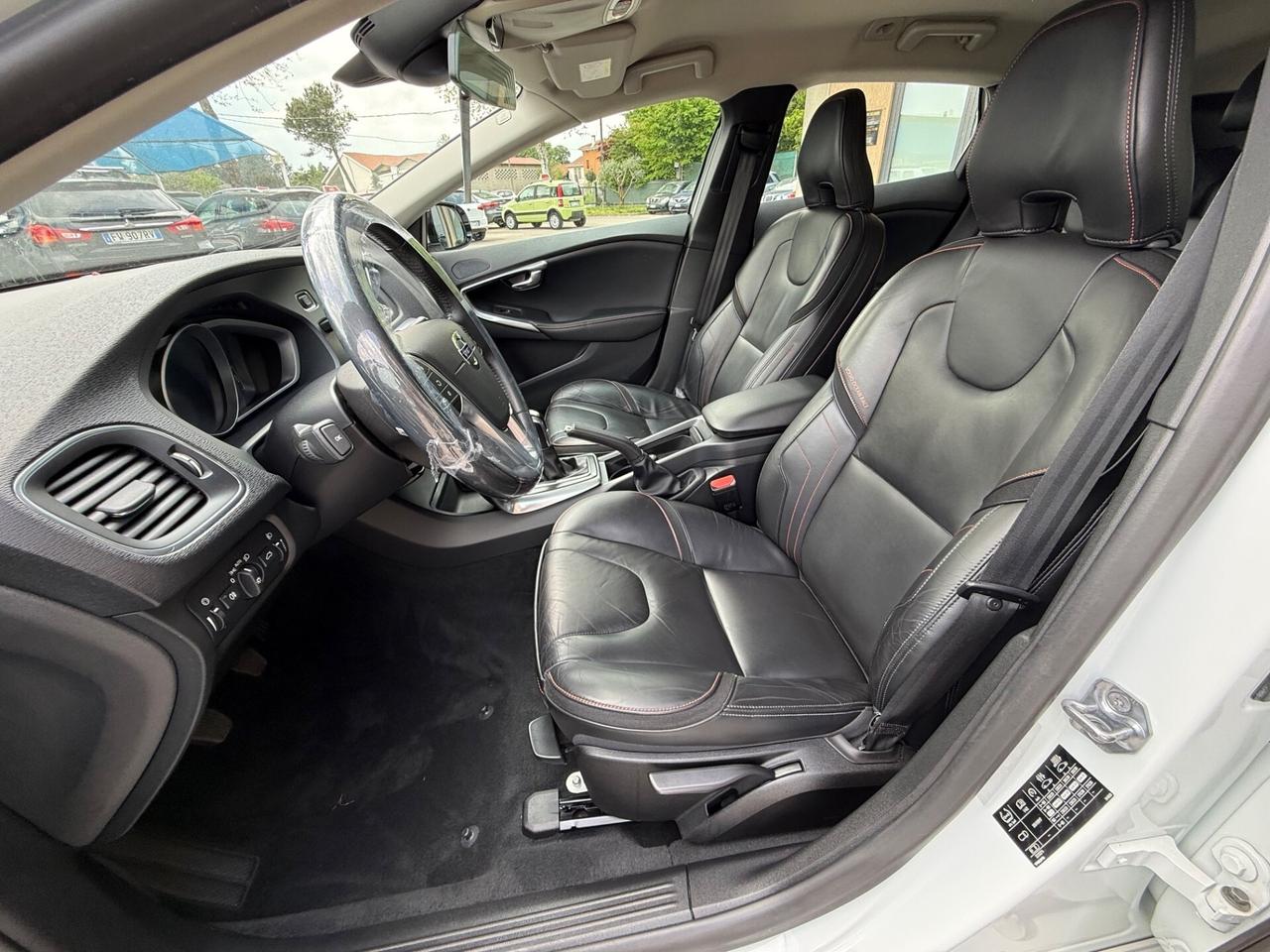 Volvo V40 D2 Ocean Race -1.6 Diesel