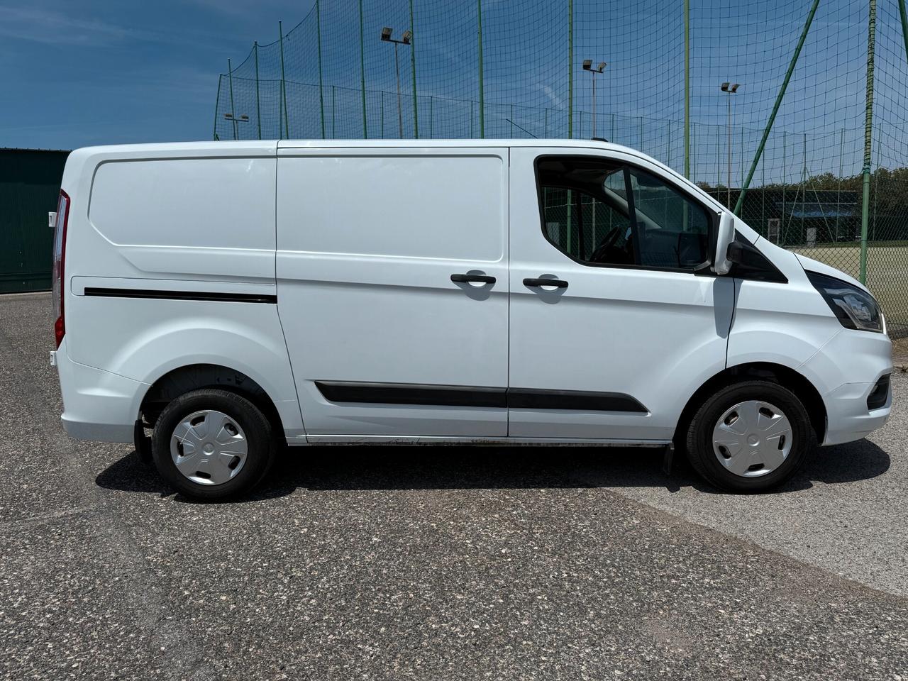 Ford Transit Custom 300 VAN L1 H1 2.0 TDCI 130CV