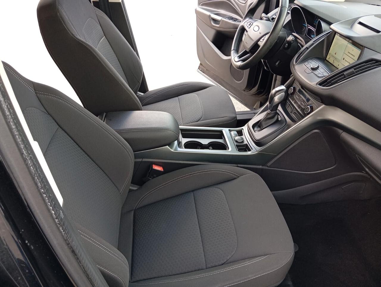 Ford Kuga 1.5 TDCI 120 CV S&S 2WD Powershift ST-Line