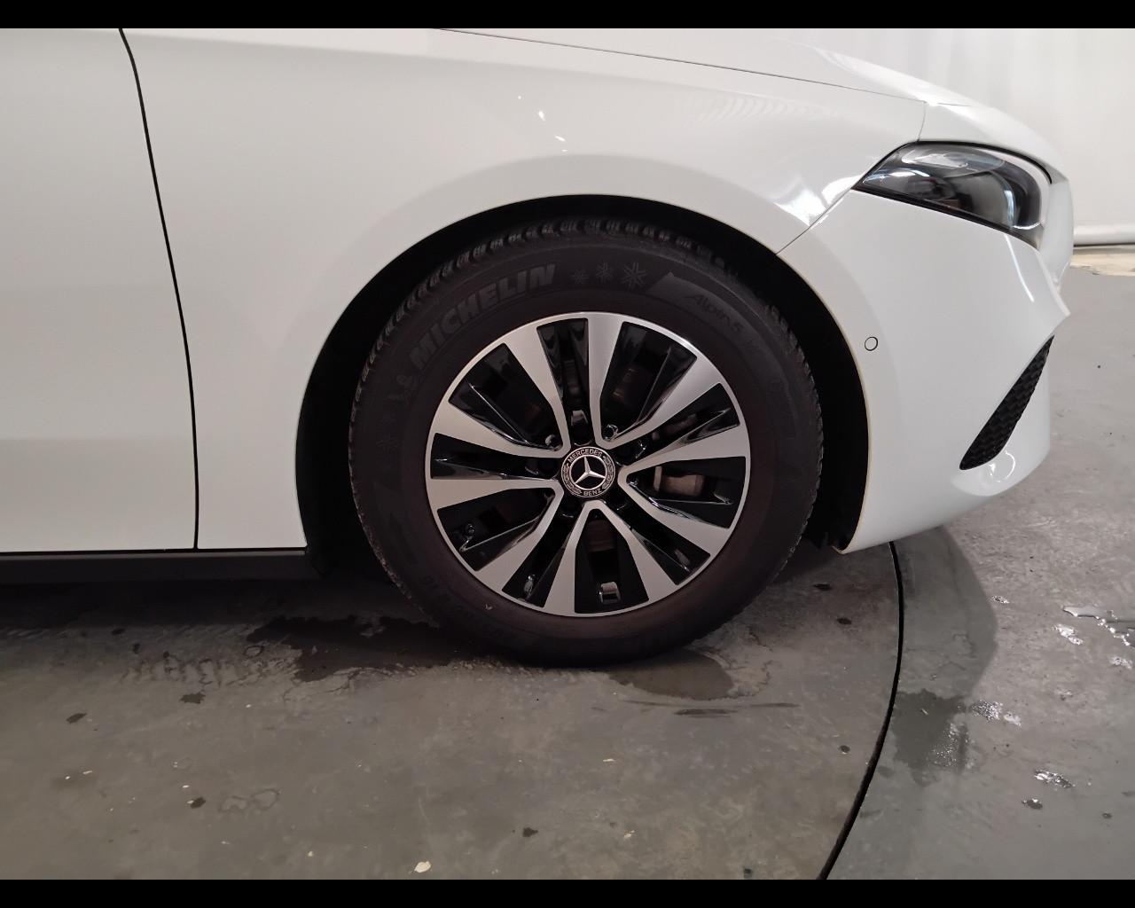 Mercedes-Benz Classe A - W177 2023 - A 180 d Advanced auto