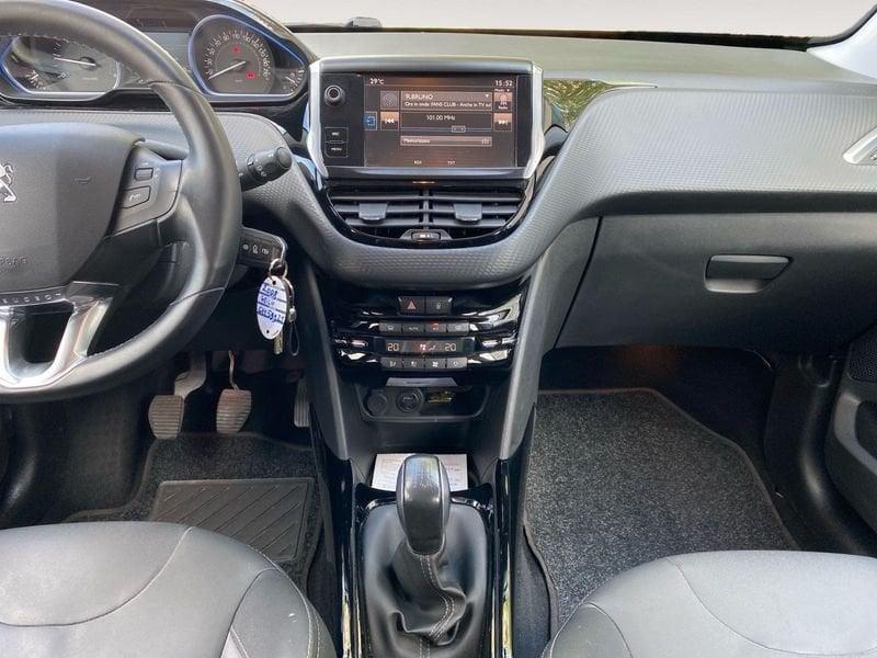 Peugeot 2008 BlueHDi 100cv Allure