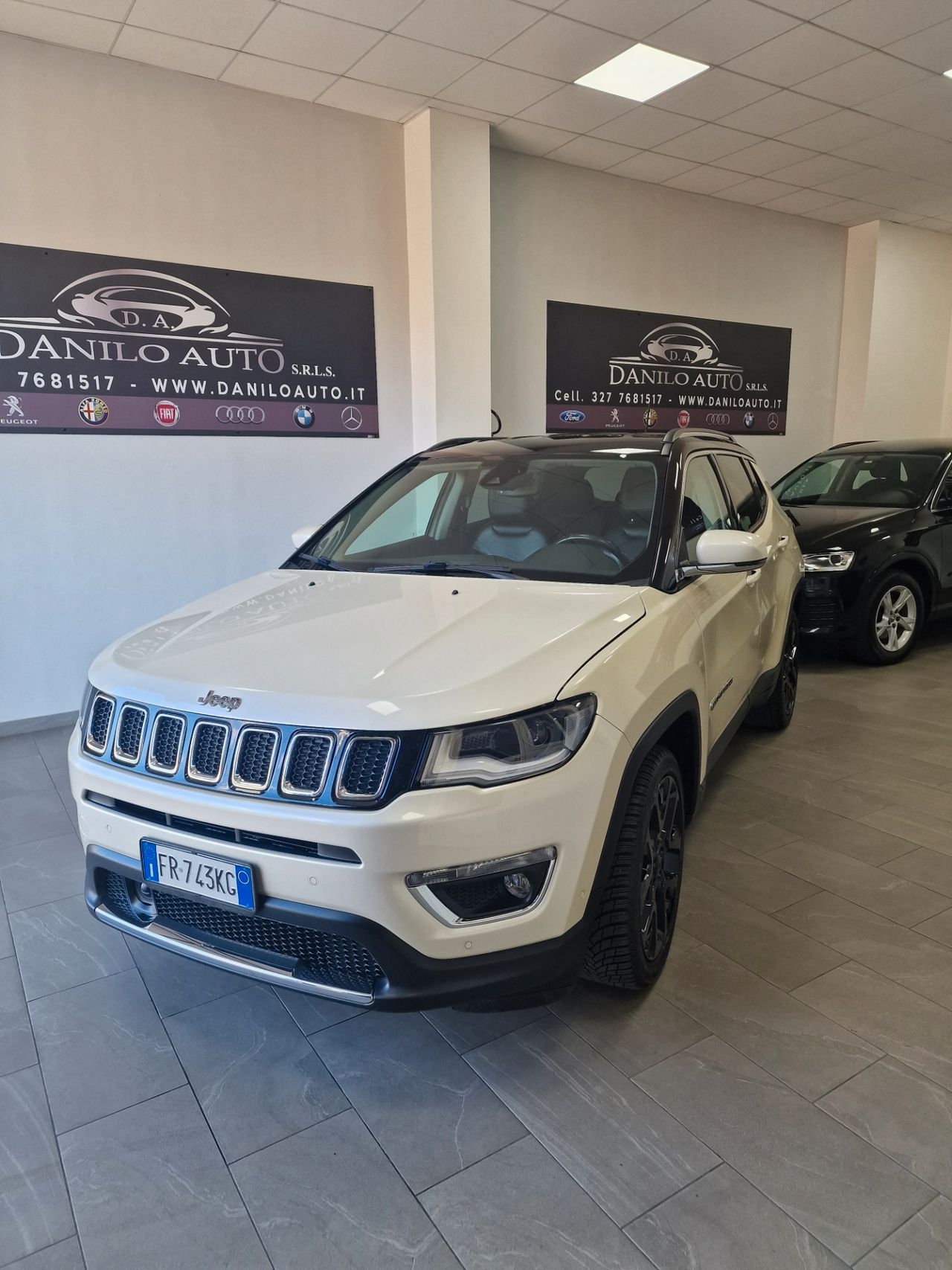 Jeep Compass 1.6 Multijet II 2WD Limited B- color