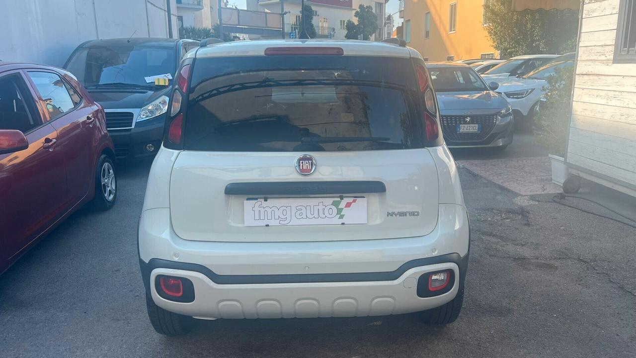 Fiat Panda Cross 1.0 FireFly S&S Hybrid