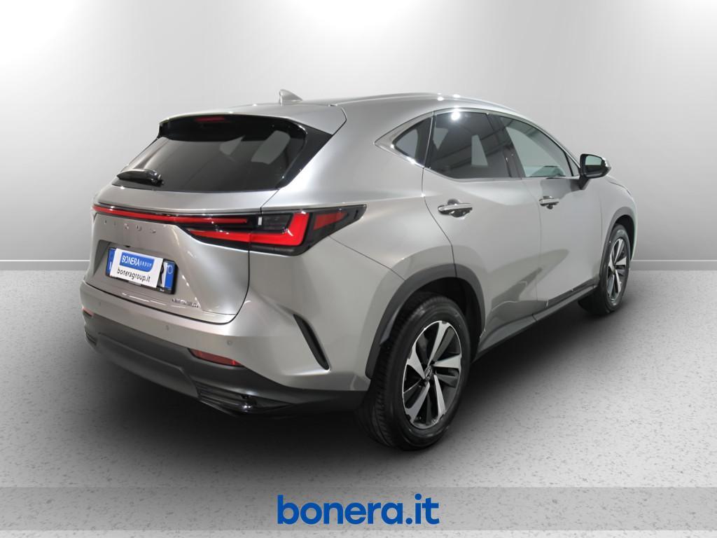 Lexus NX 2.5 Hybrid Premium 4WD e-CVT