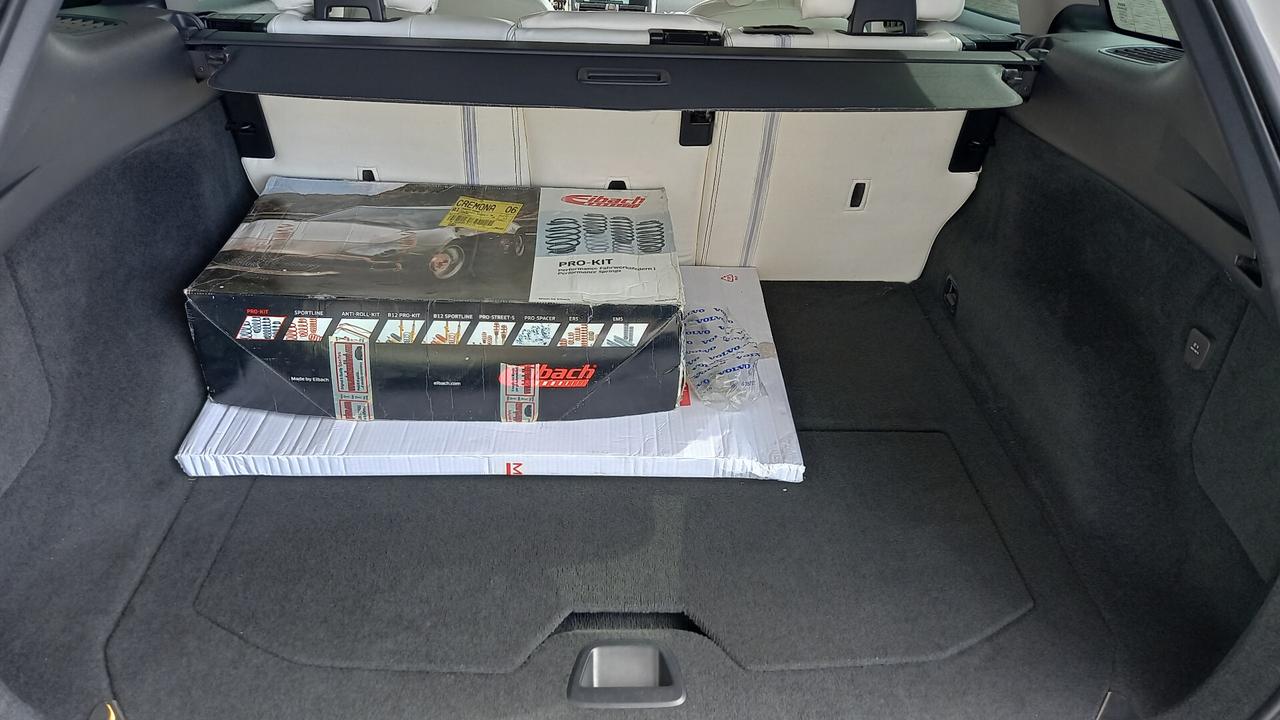Volvo XC 60 XC60 D4 AWD Geartronic R-design Momentum