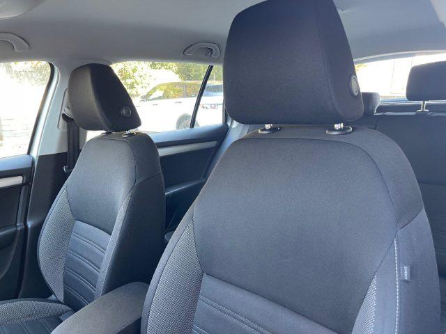 SKODA Octavia SW 1.6 TDI 115CV DSG NAVIGATORE SENSORI PARCHEGGIO