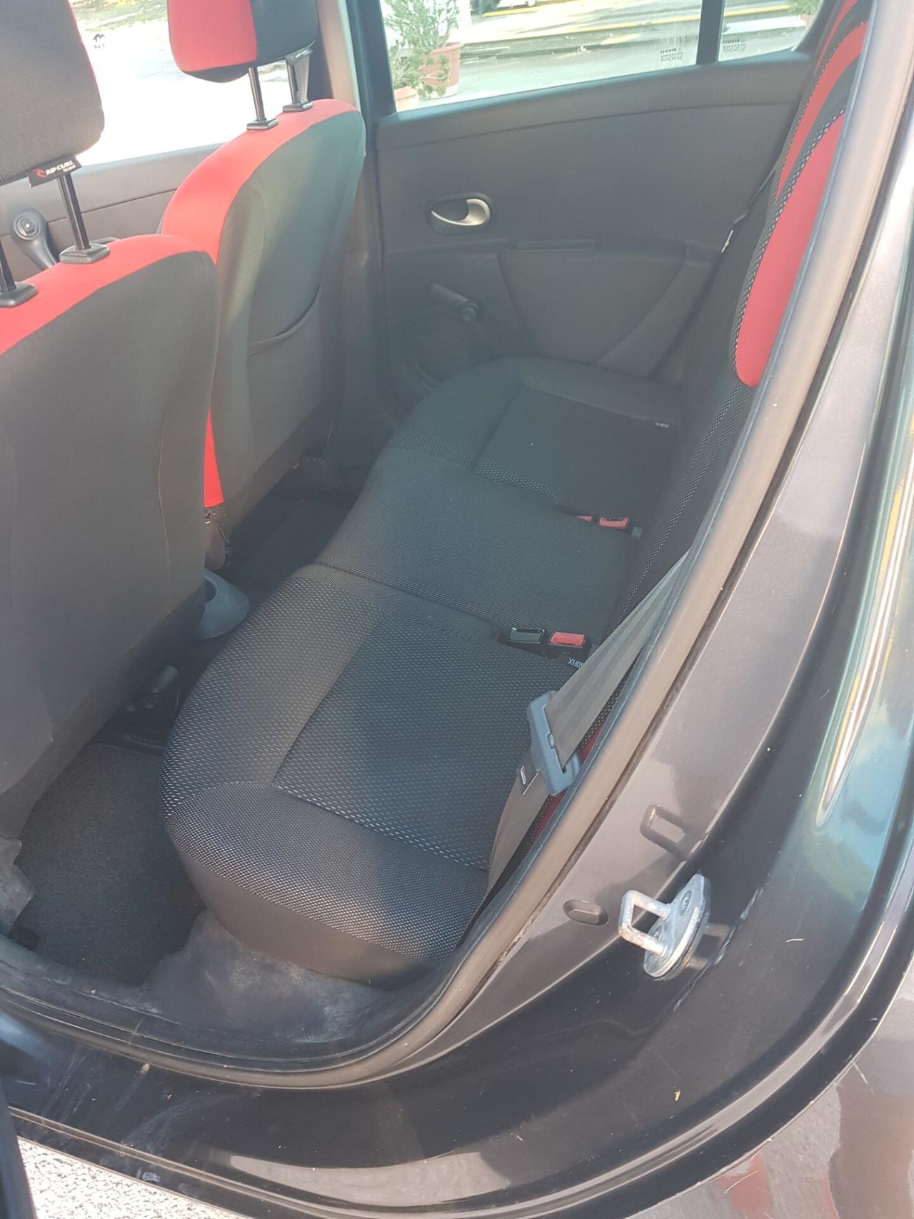Renault Clio Storia 1.2 5 porte anno 2008