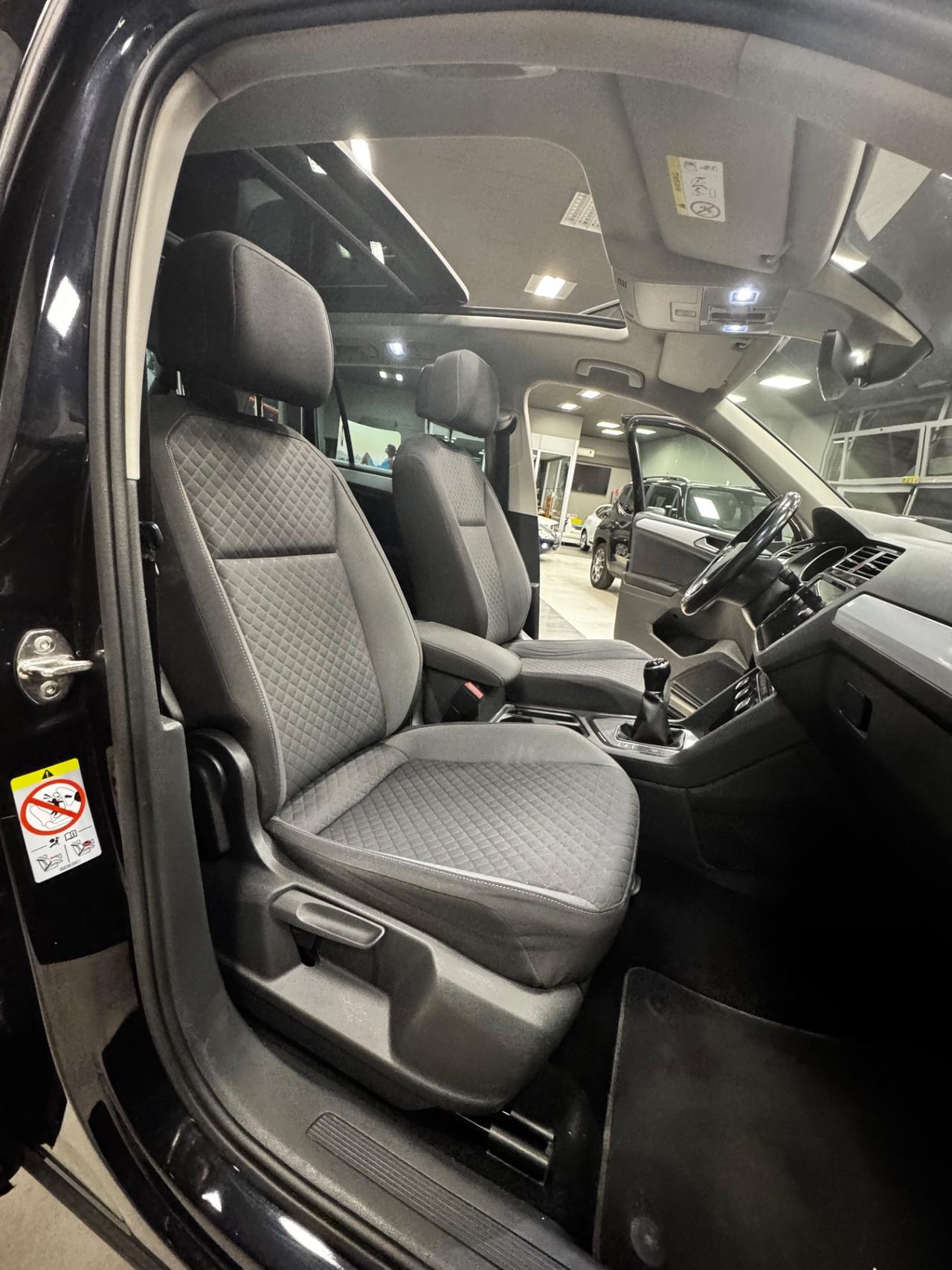 VOLKSWAGEN TIGUAN 2018 1.6 TDI TETTO APRIBILE