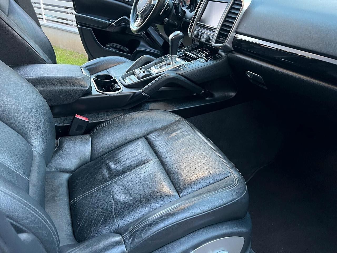 PORSCHE CAYENNE 3.0 245cv