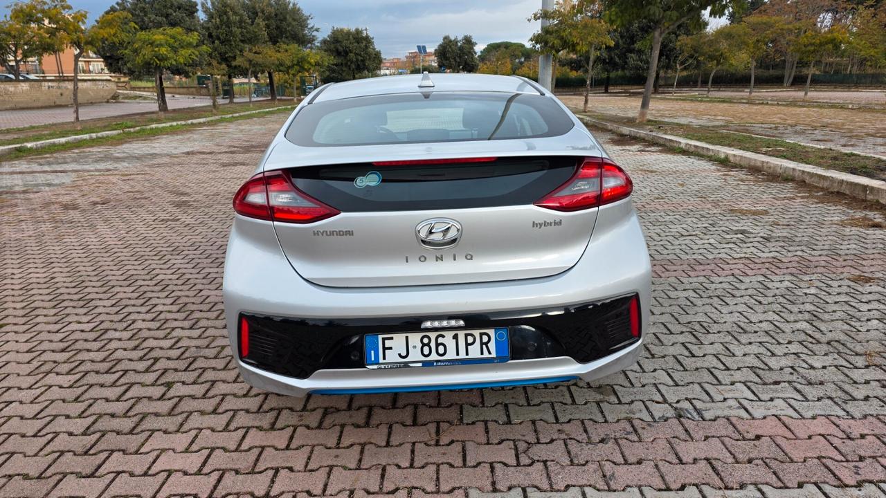 Hyundai Ioniq 1.6 Hybrid DCT Comfort full optional