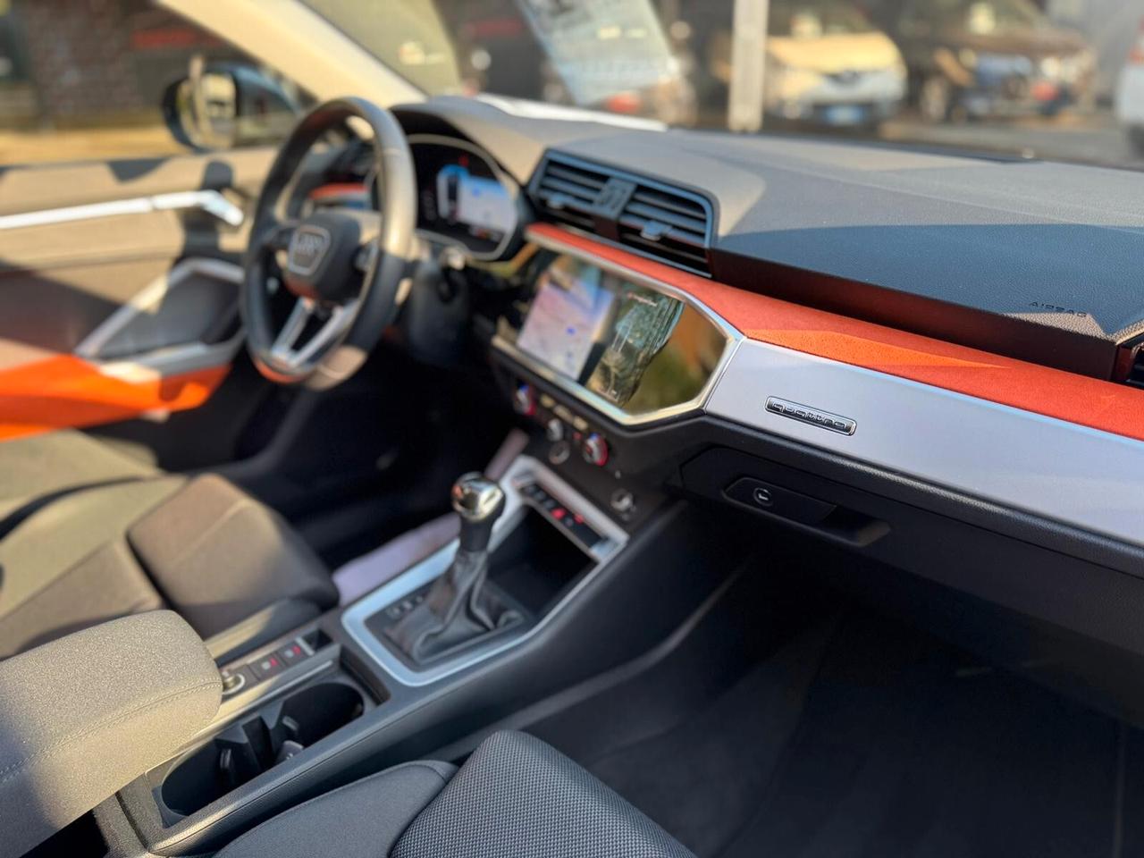 Audi Q3 35 TDI quattro S tronic Business Advanced TETTO