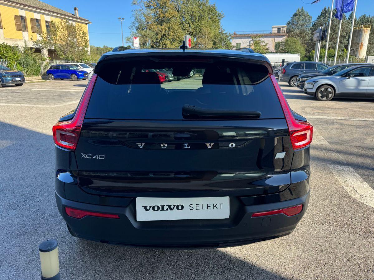 VOLVO - XC40 - T4 Recharge Plug-in Hyb. R-design