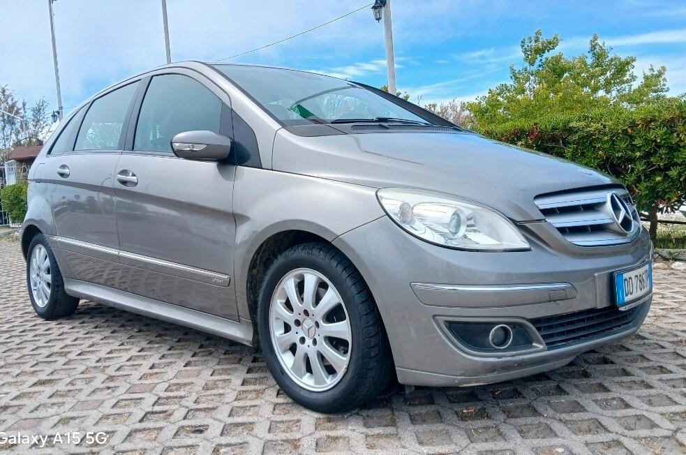 Mercedes-benz B 200 DIESEL Sport 5P. CAMBIO AUTOMATICO - PERMUTE