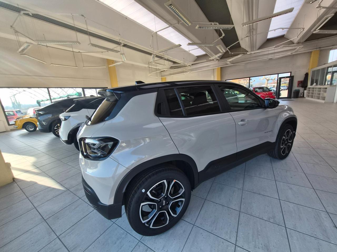 Jeep Avenger 1.2 Turbo 100 CV Summit