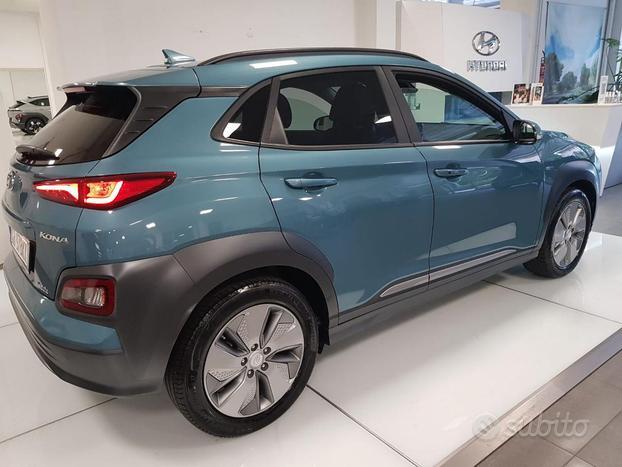 HYUNDAI Kona EV 64 kWh Exellence+ 11kw/h PARMA 0