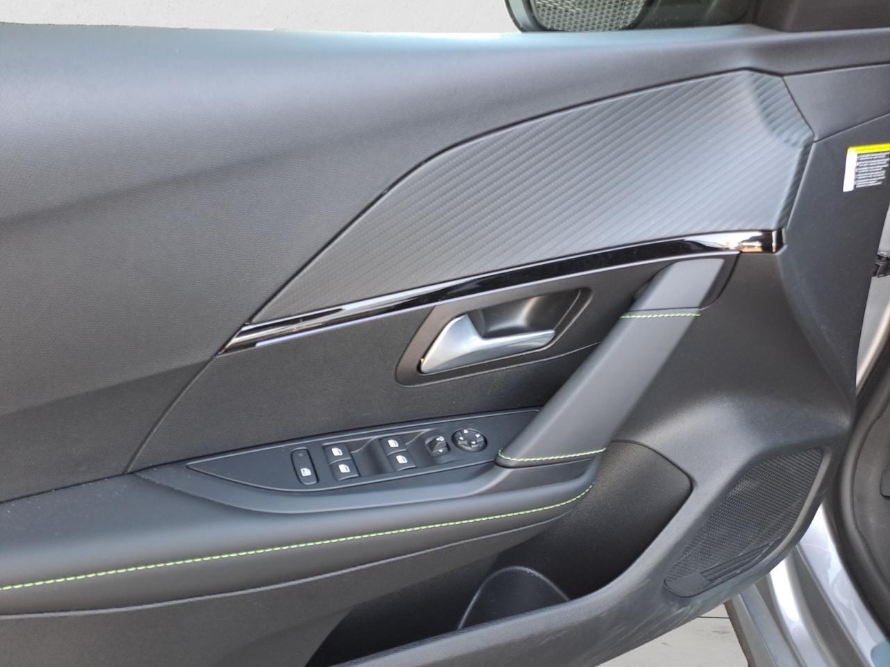 PEUGEOT Nuova 3008 ALLURE - Hybrid 145 E-DCS6