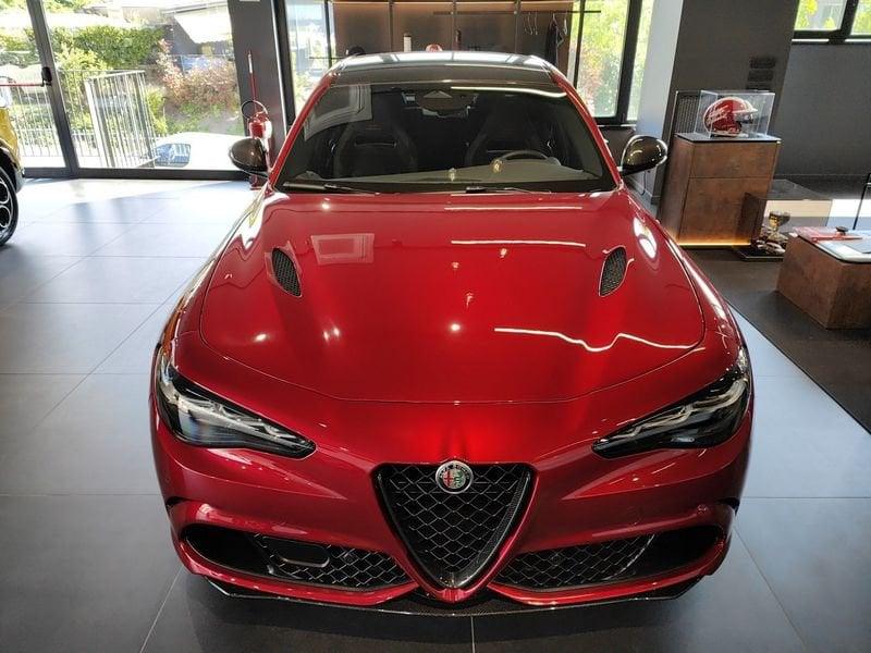 Alfa Romeo Giulia Quadrifoglio V6 520 CvQuadrifoglio Collezione