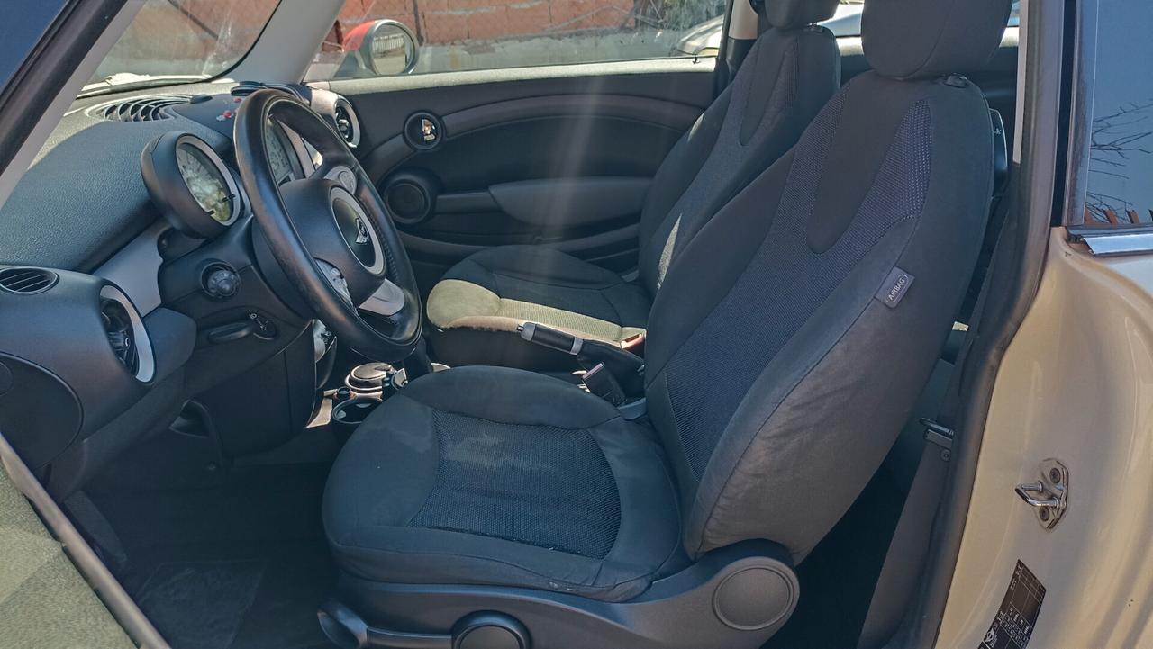 Mini 1.6 16V Cooper D (neopatentati)